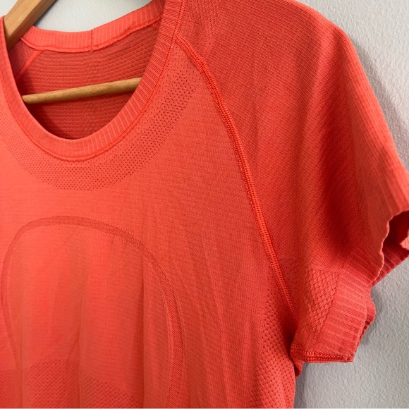 Lululemon Women's Swiftly Tech Short Sleeve Tee Size 10 Activewear Running - Picture 4 of 10